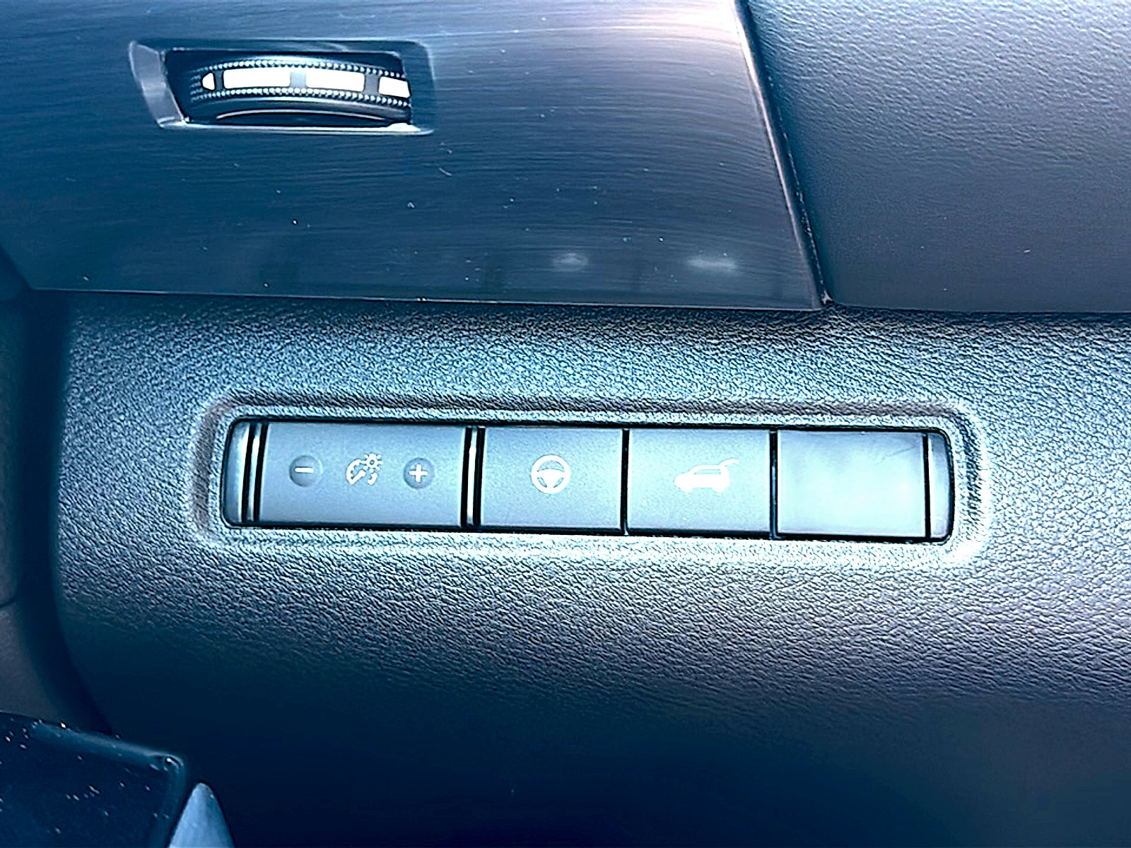 New 2026 Nissan Pathfinder SL image 26