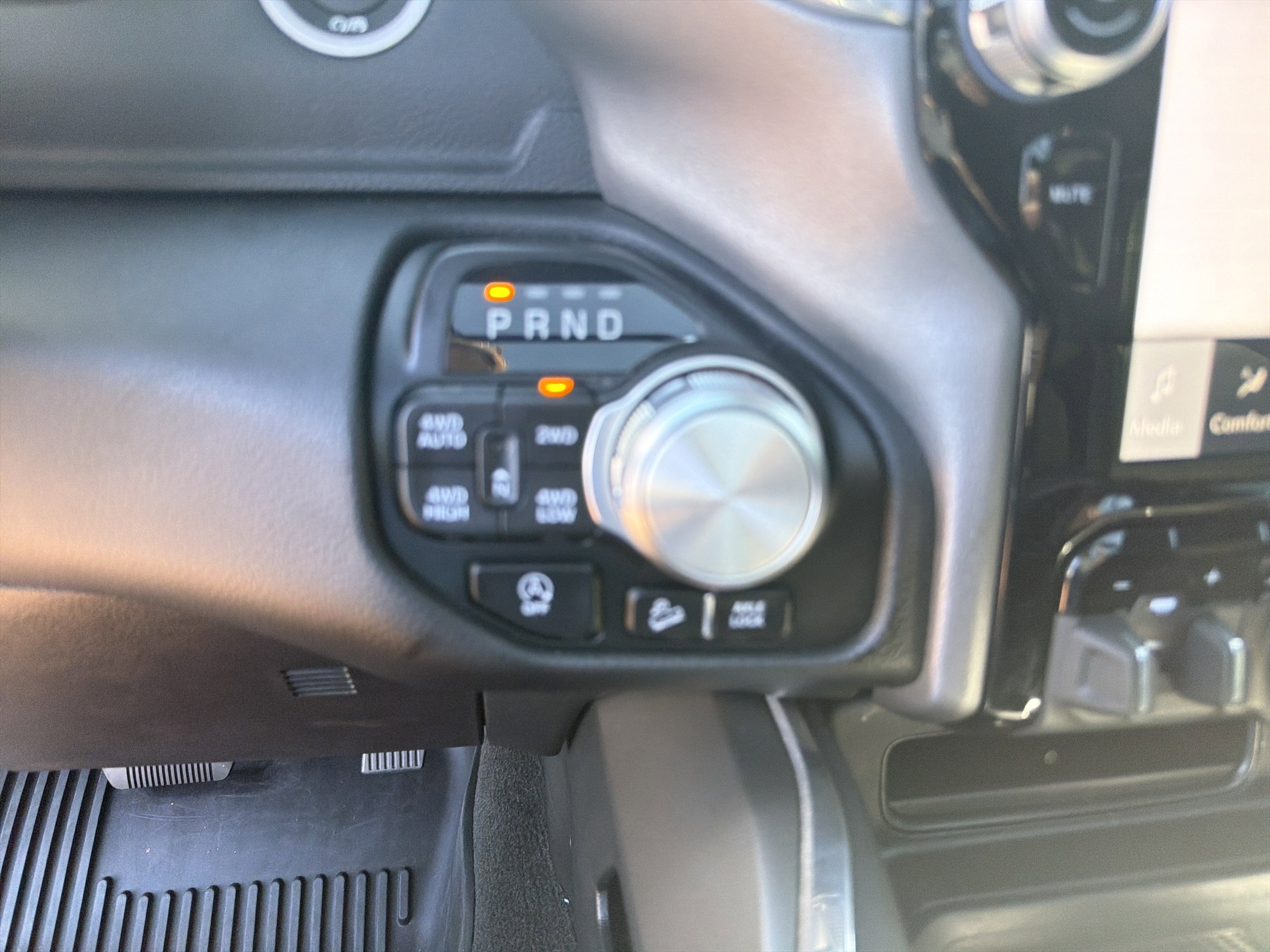 Used 2022 RAM 1500 Laramie AWD/4WD image 24