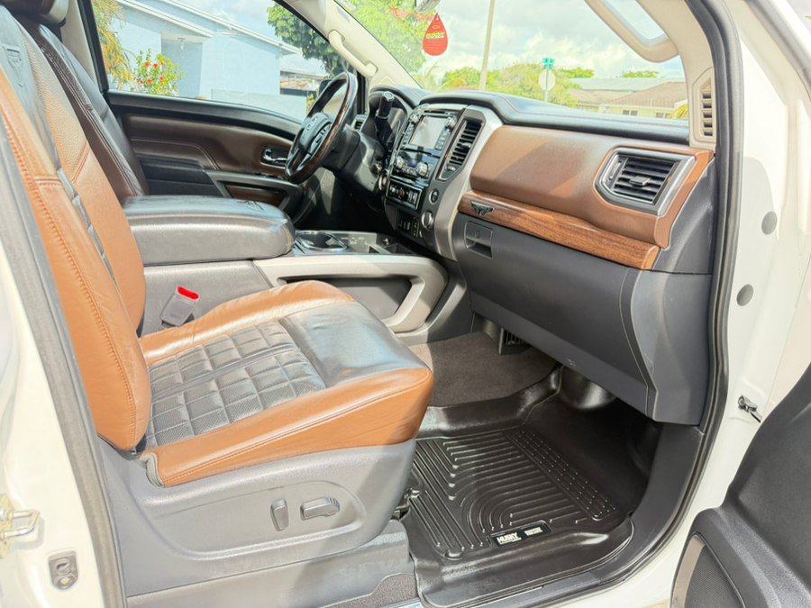 Used 2017 Nissan Titan Platinum Reserve RWD image 43