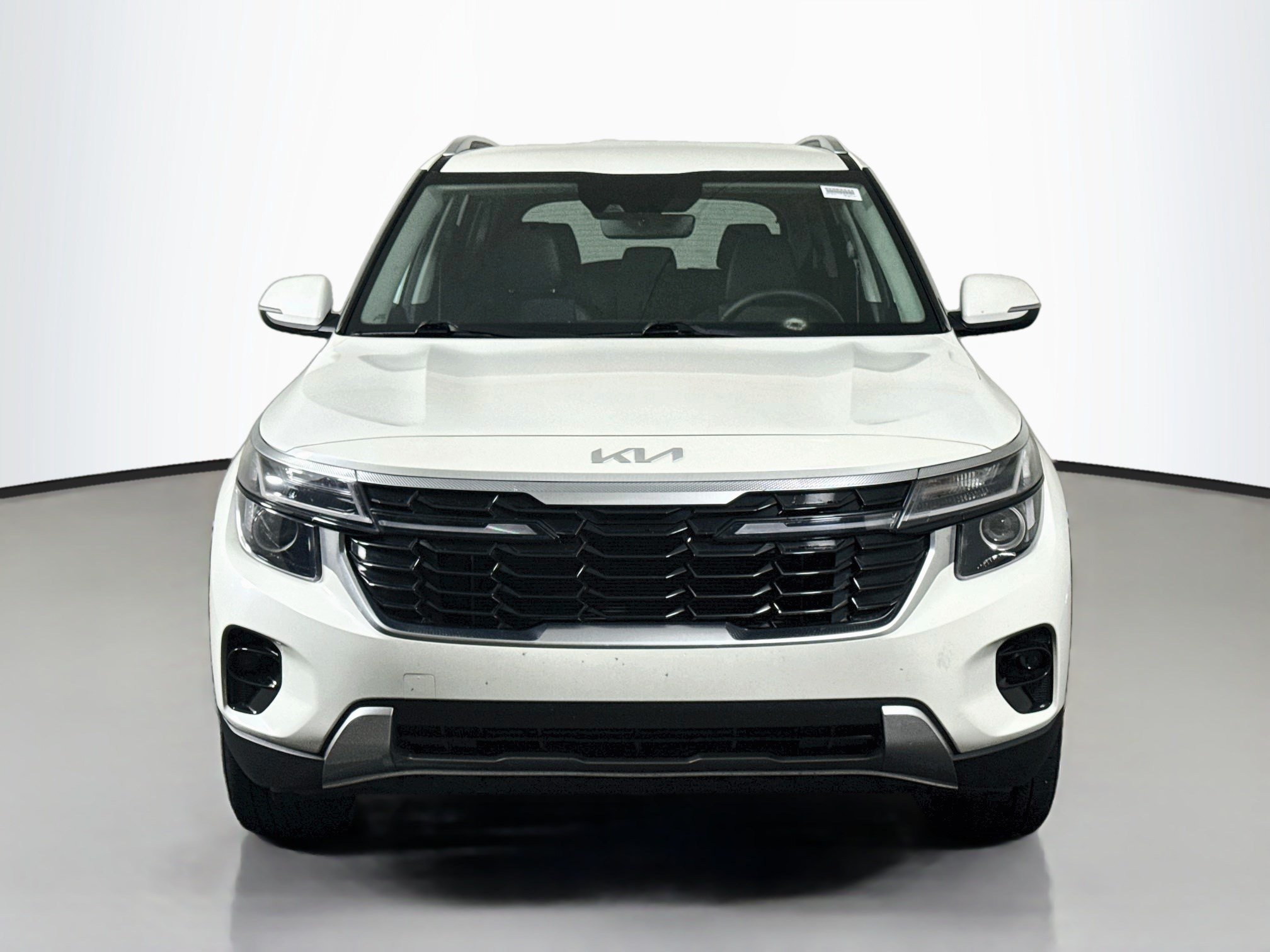 Used 2024 Kia Seltos S FWD image 2