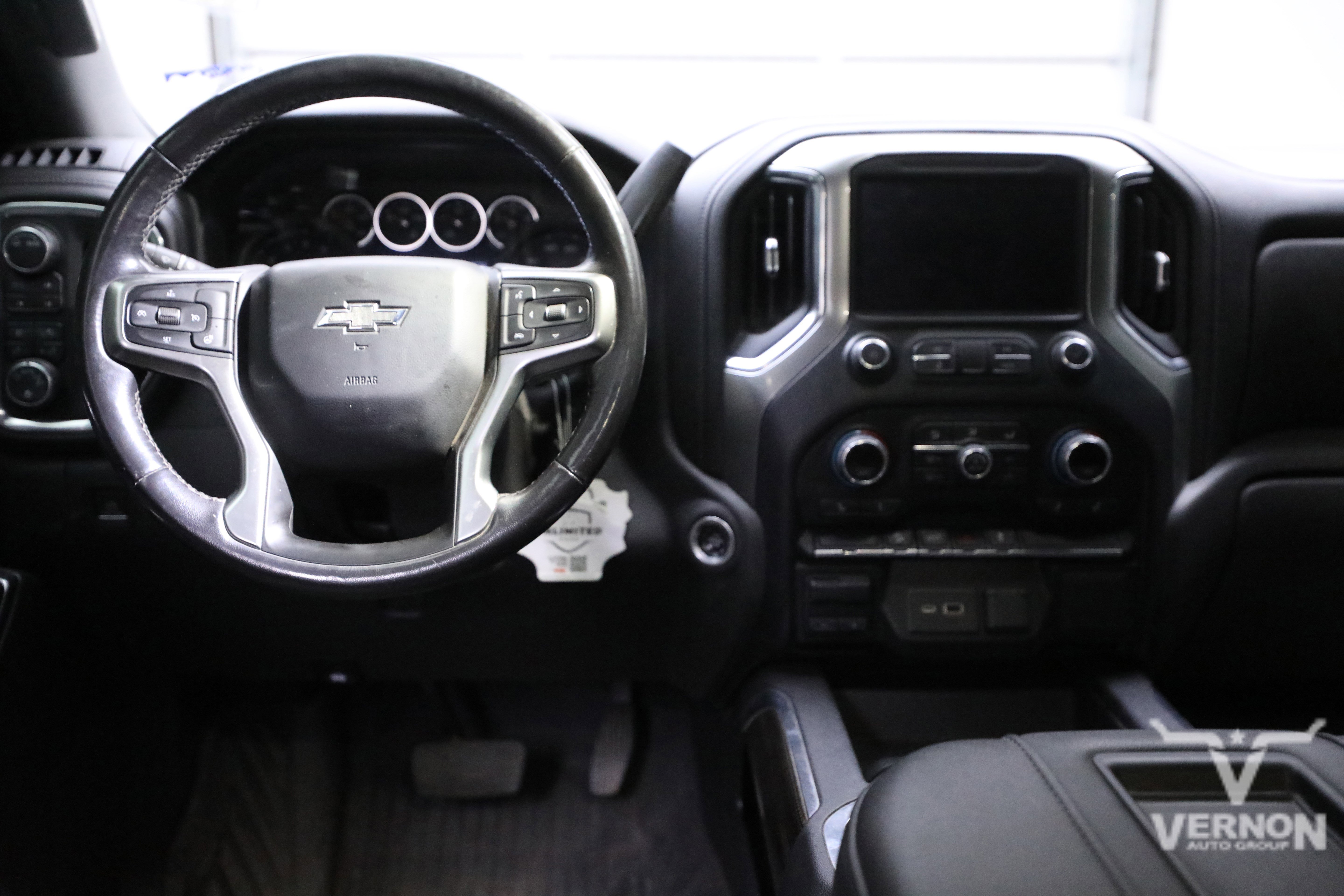 Used 2021 Chevrolet Silverado 1500 LT Trail Boss image 8