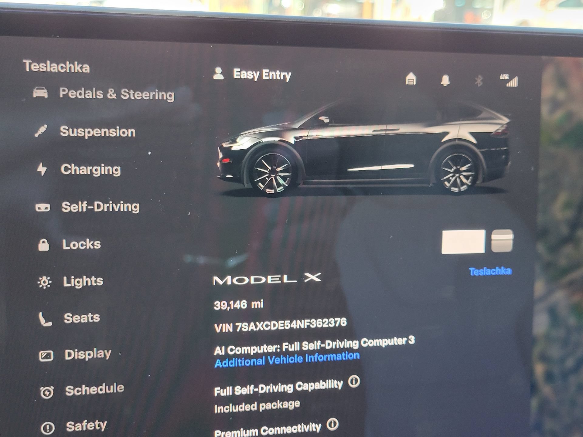 Used 2022 Tesla Model X AWD/4WD image 18