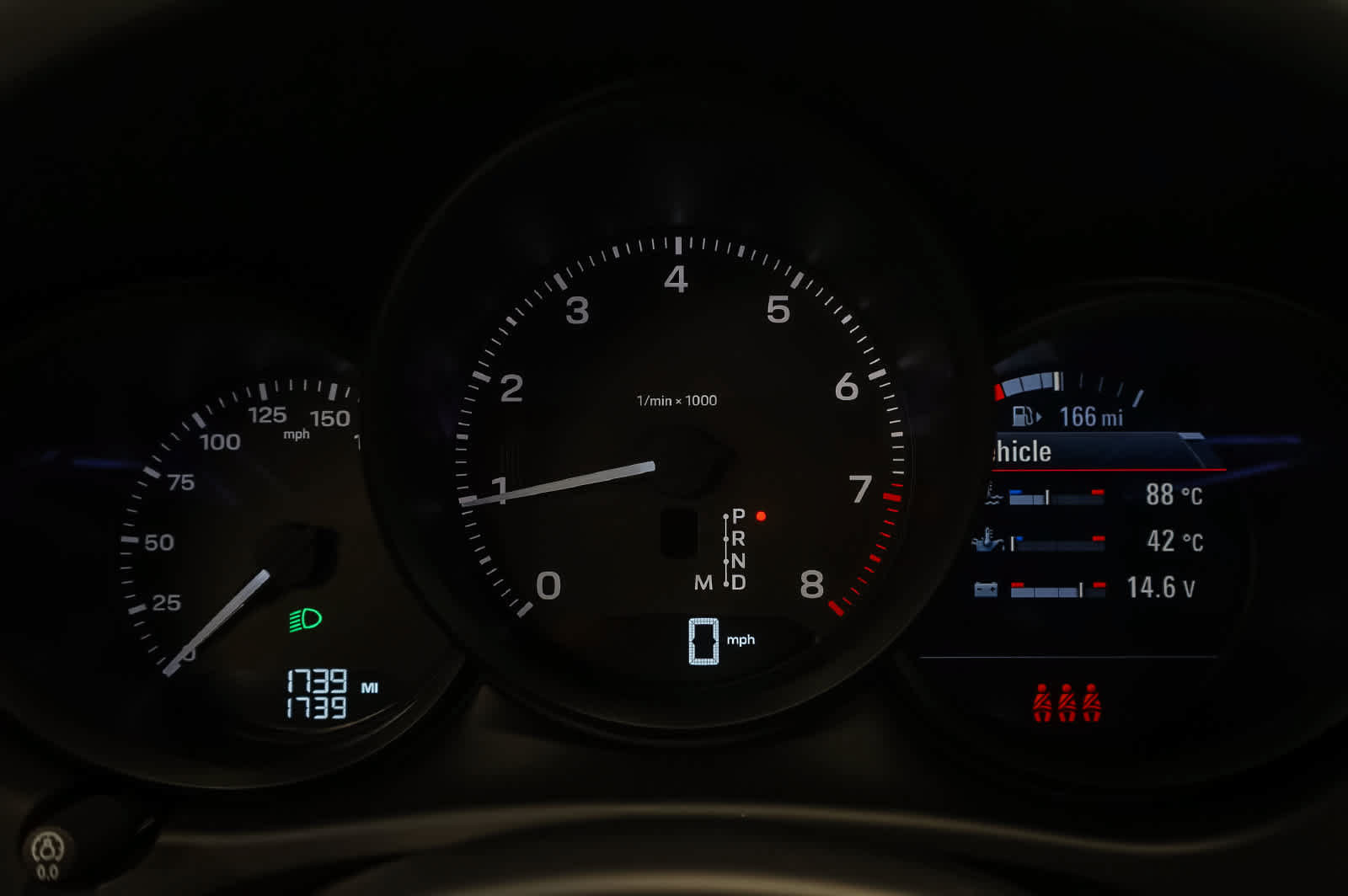 Certified 2026 Porsche Macan AWD/4WD image 28