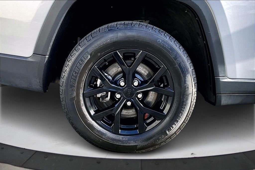 Used 2024 Jeep Grand Cherokee L Laredo image 35