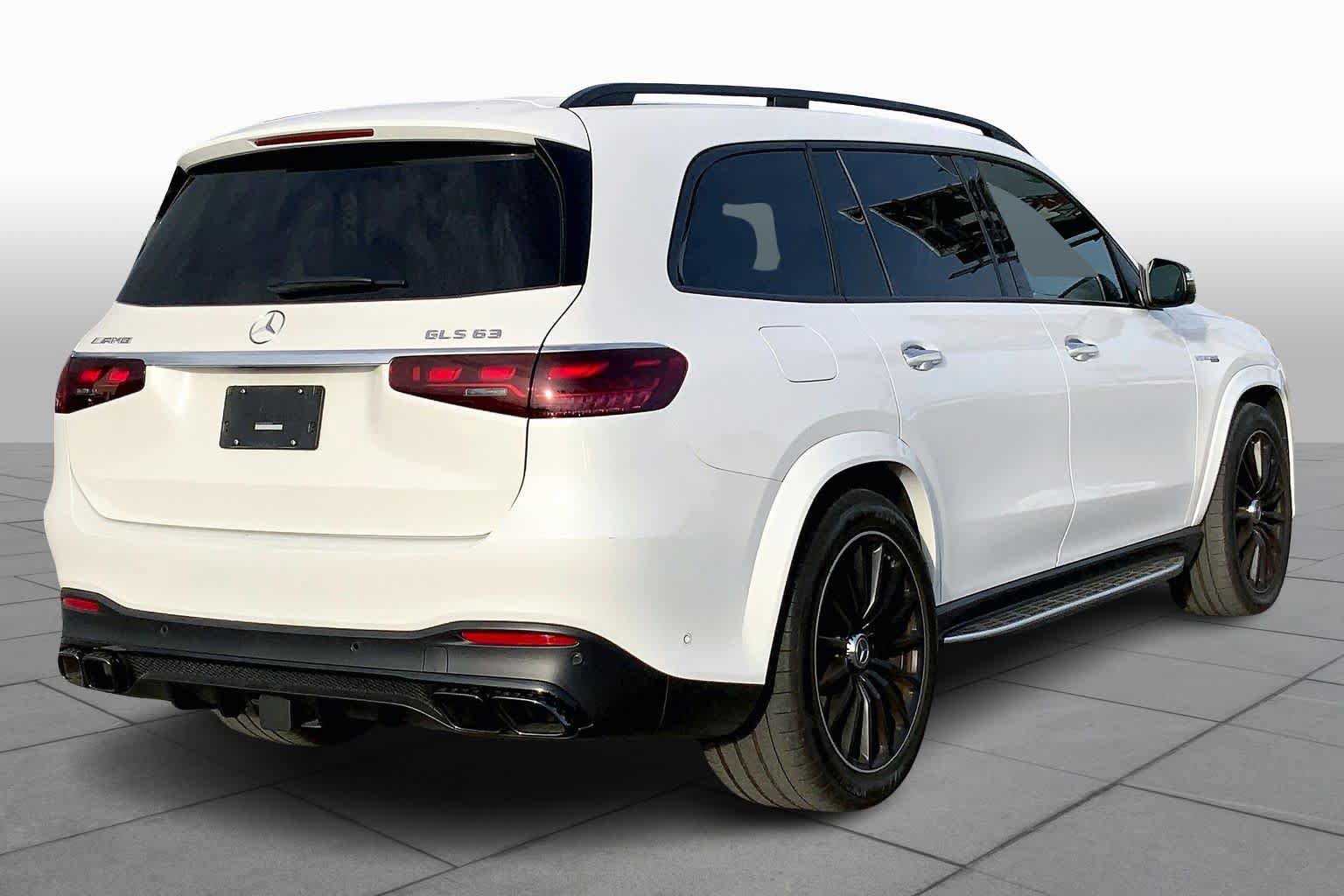 Used 2025 Mercedes-Benz GLS 63 AMG 4MATIC image 13