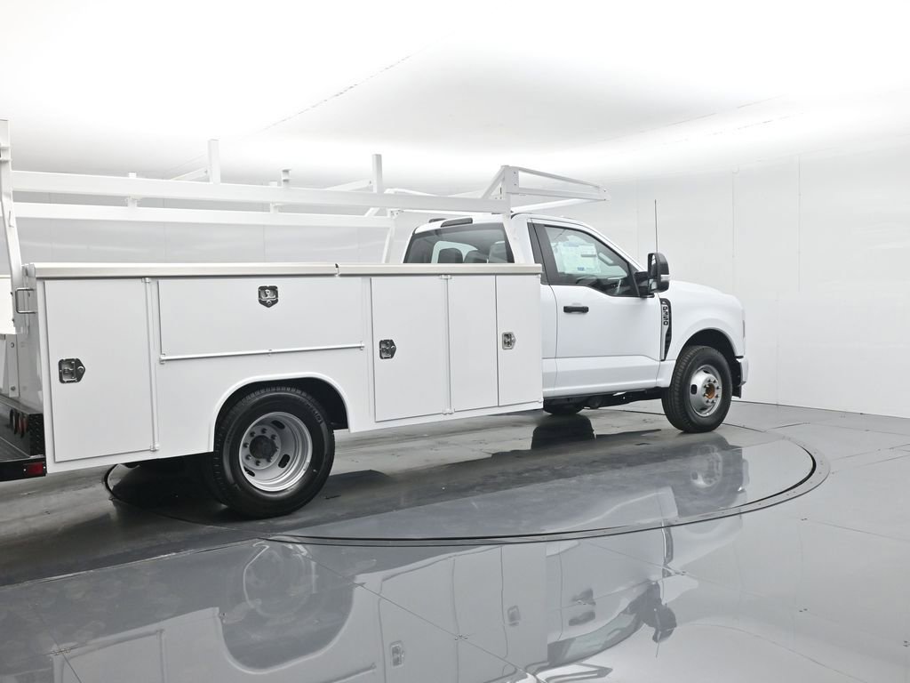 New 2026 Ford F350 XL w/ XL Chrome Package image 27
