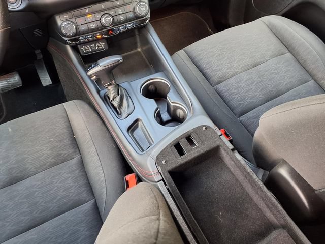 Used 2025 Dodge Durango GT AWD/4WD image 12