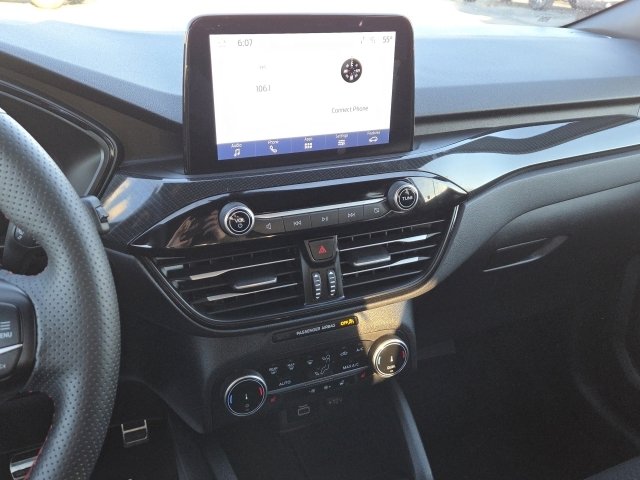 Used 2024 Ford Escape ST-Line image 19