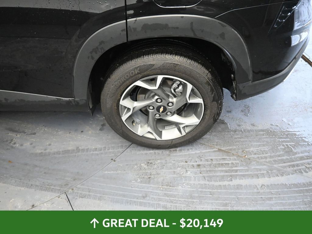 Used 2025 Chevrolet Trax LT image 19