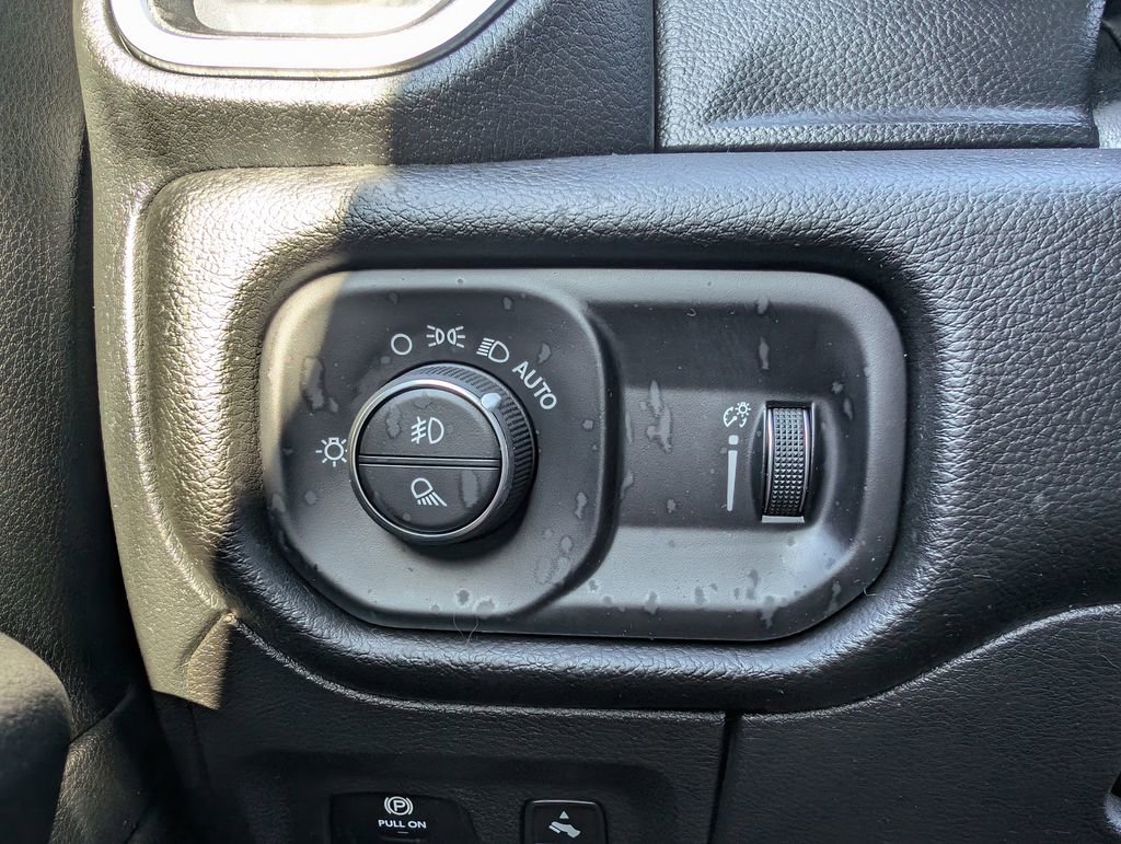 Used 2025 RAM 1500 Big Horn AWD/4WD image 41