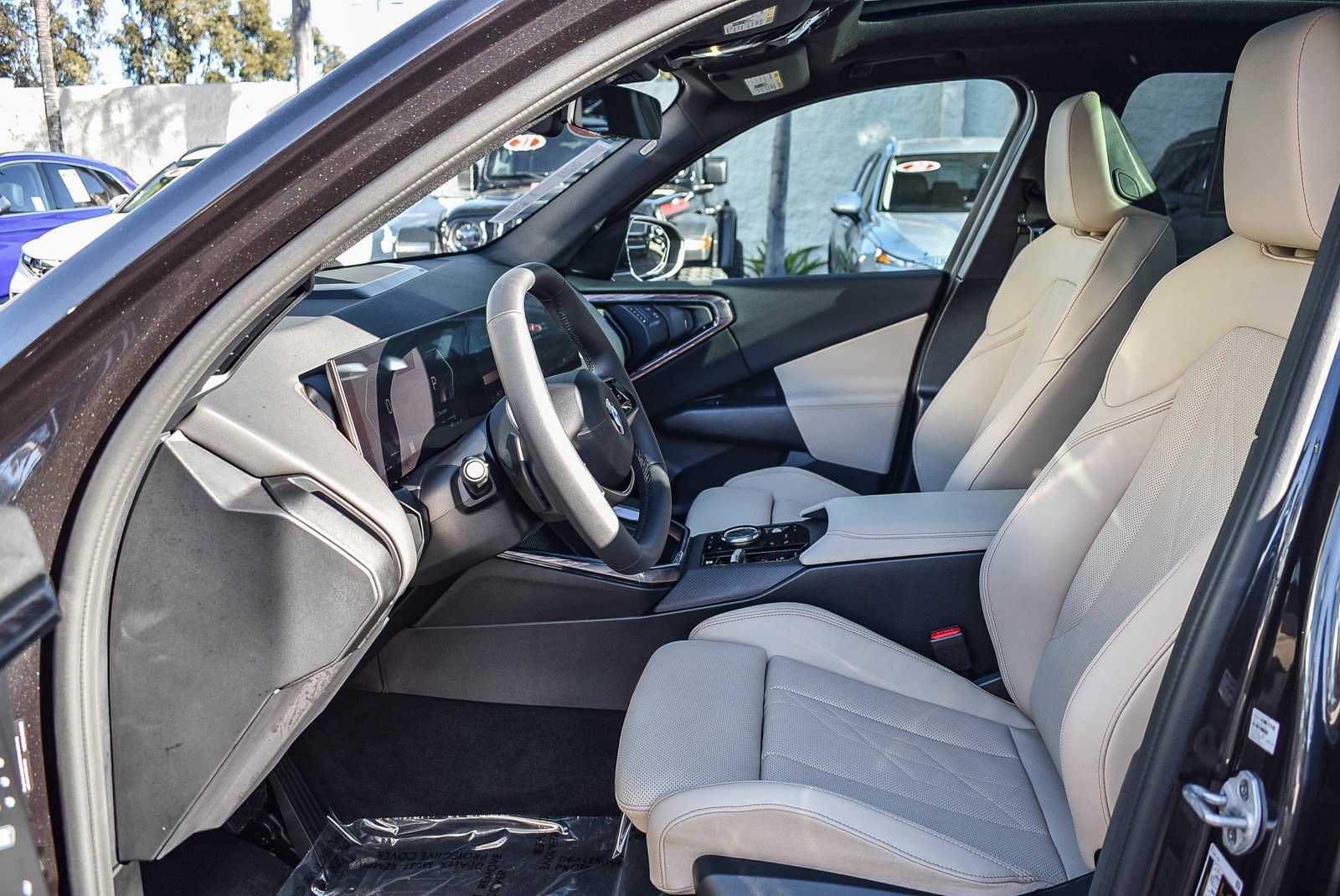 Used 2025 BMW X3 xDrive30i w/ Convenience Package image 17