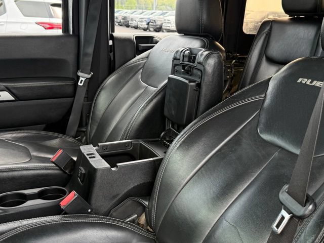 Used 2016 Jeep Wrangler Unlimited Rubicon AWD/4WD image 29