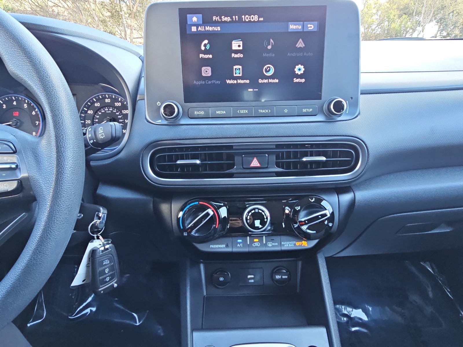 Used 2023 Hyundai Kona SE AWD/4WD image 19