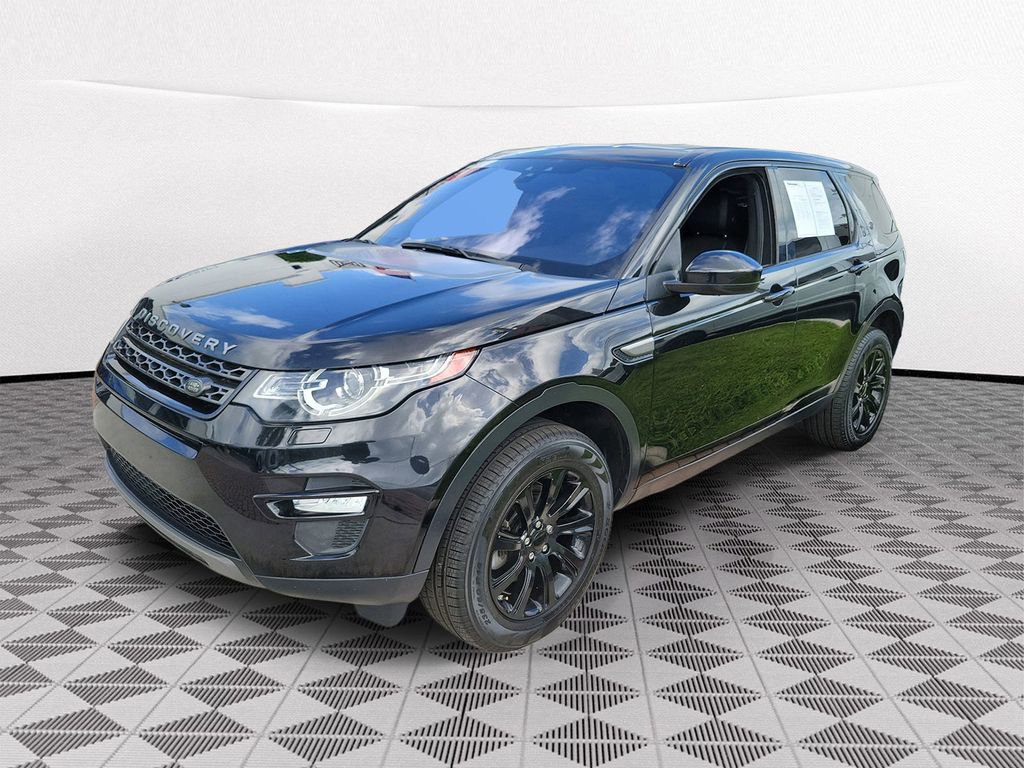 Used 2018 Land Rover Discovery Sport SE image 3