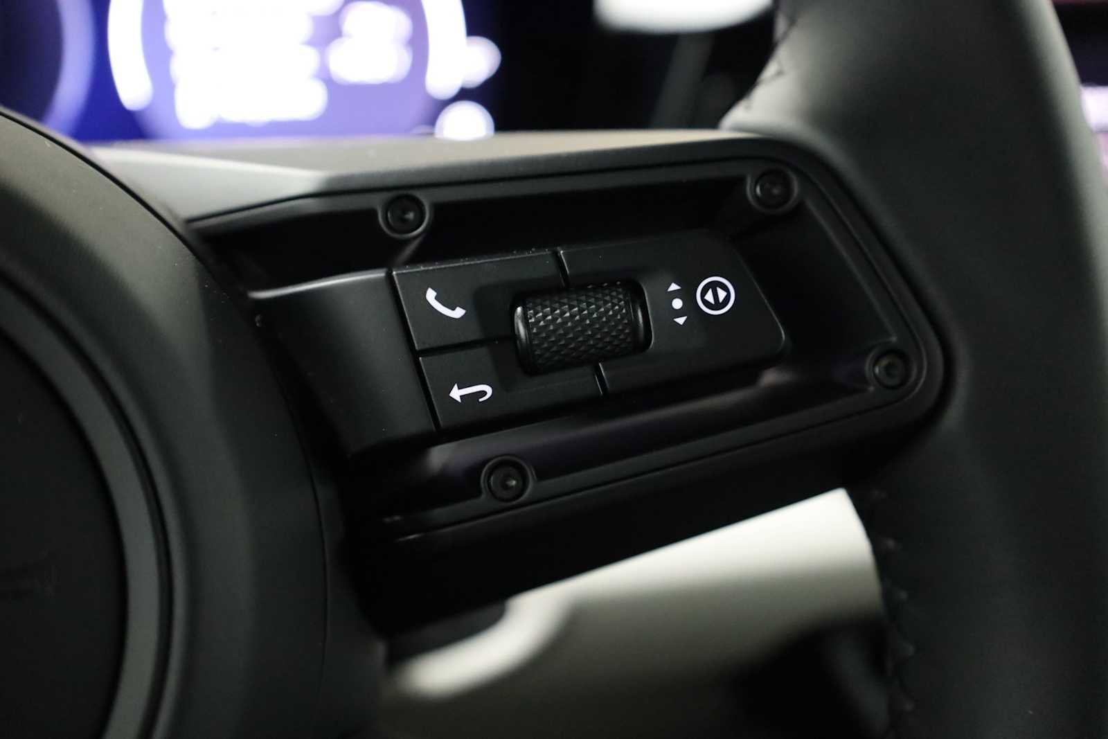 New 2025 Porsche Macan Turbo Electric image 27
