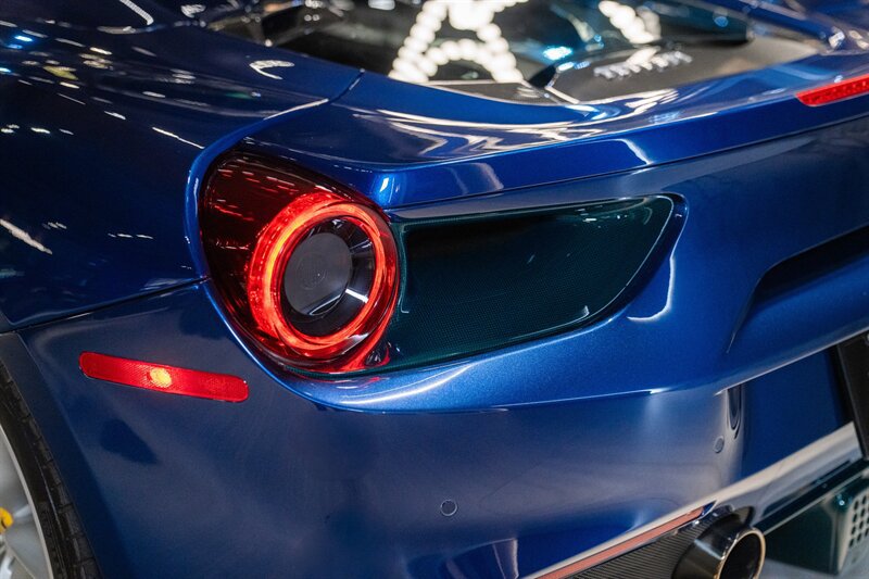 Used 2017 Ferrari 488 Spider RWD image 20