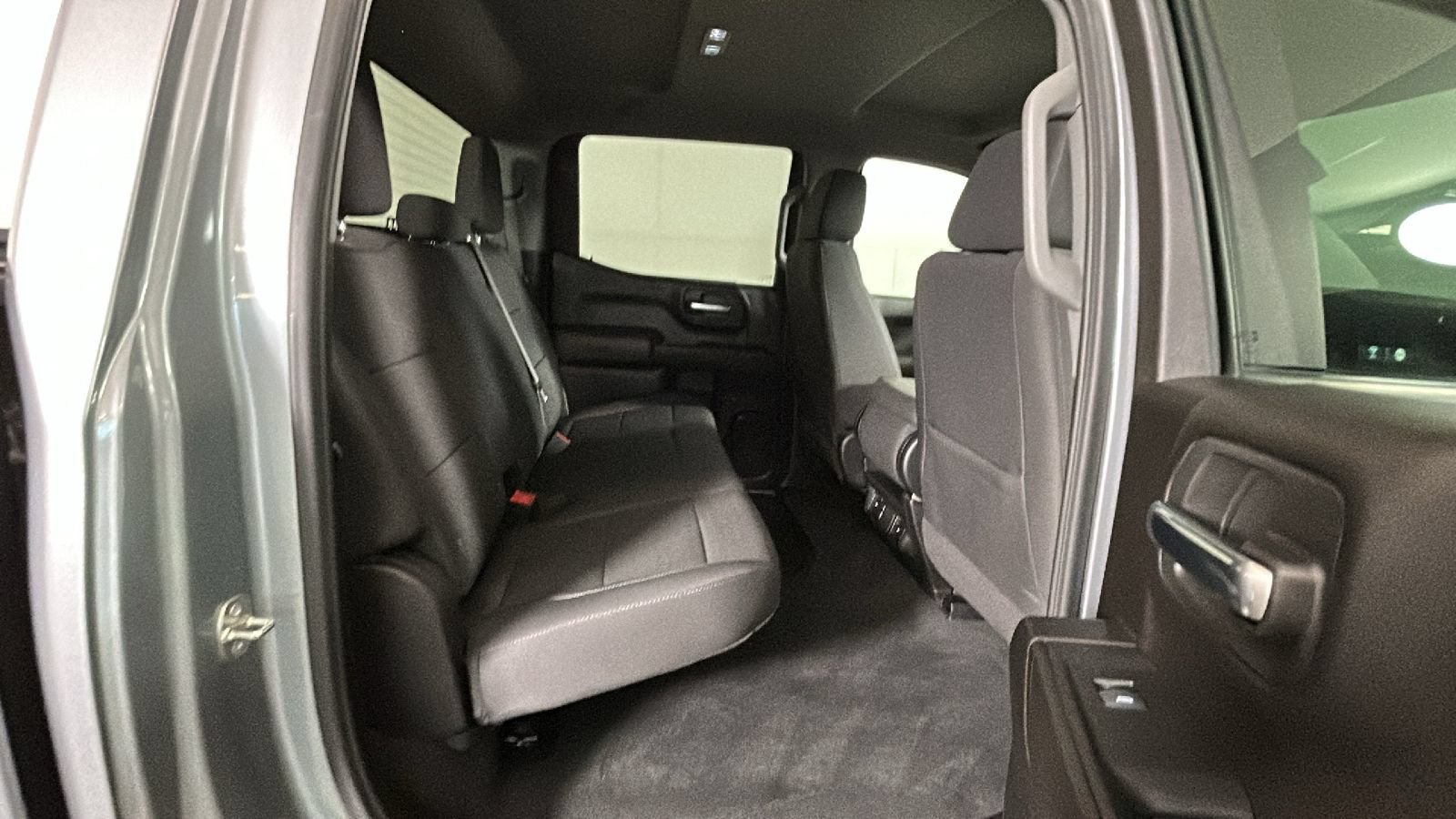 Used 2024 Chevrolet Silverado 1500 Custom AWD/4WD image 31