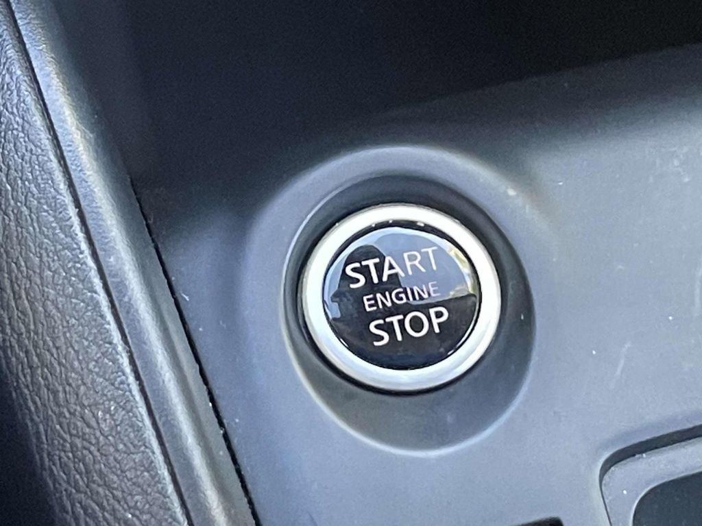 Used 2025 Nissan Kicks Play S image 28