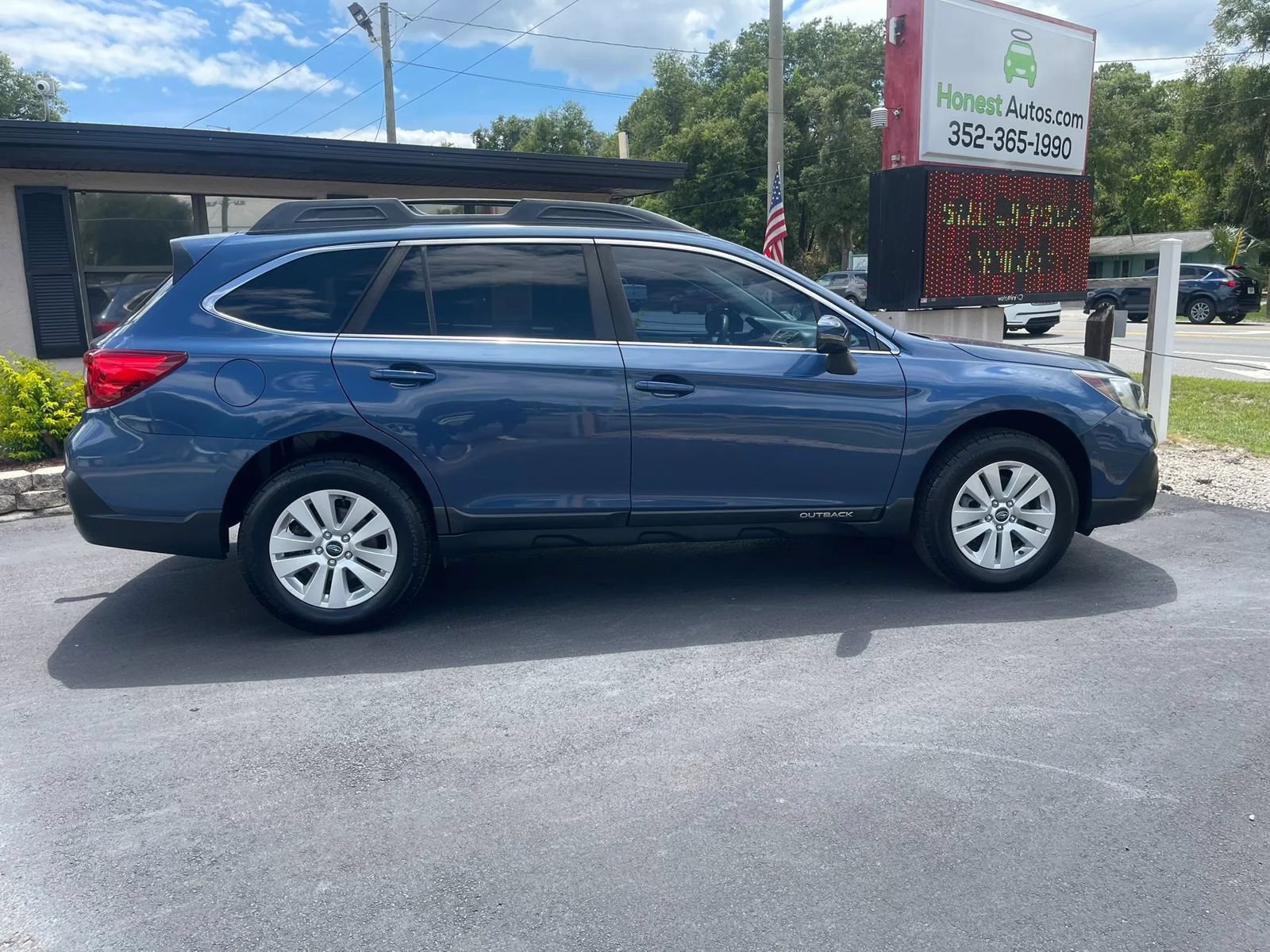 Used 2019 Subaru Outback 2.5i Premium AWD/4WD image 5