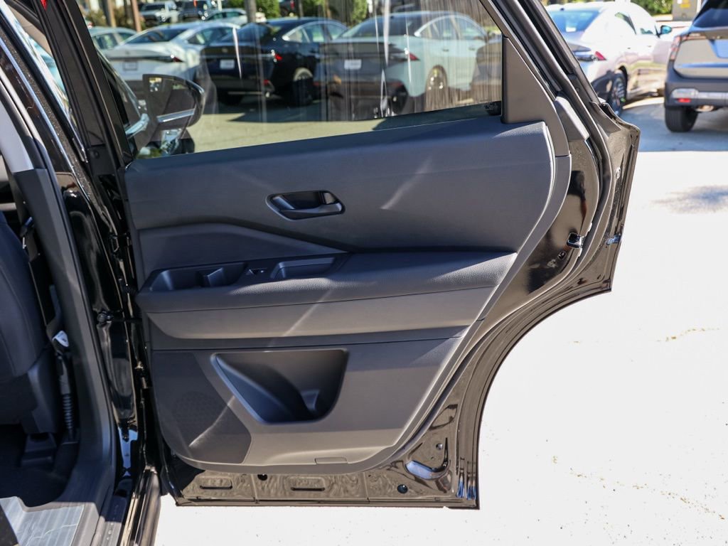 New 2026 Nissan Pathfinder SV image 19