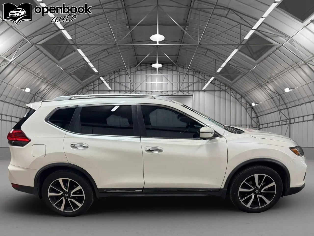 Used 2017 Nissan Rogue SL w/ SL Premium Package image 4