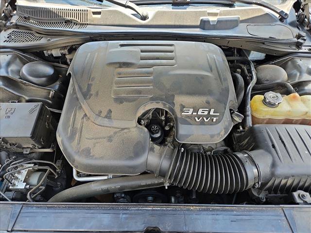 Used 2019 Dodge Challenger SXT w/ Blacktop Package RWD image 21