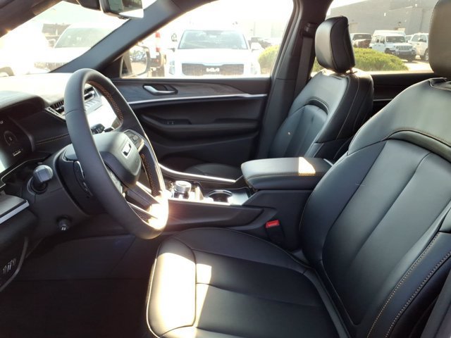 New 2026 Jeep Grand Cherokee L Limited AWD/4WD image 13