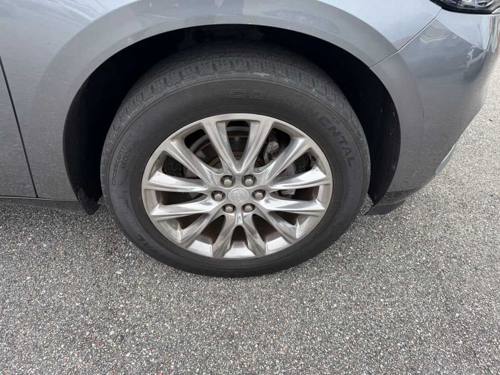 Used 2020 Buick Enclave Essence FWD image 4