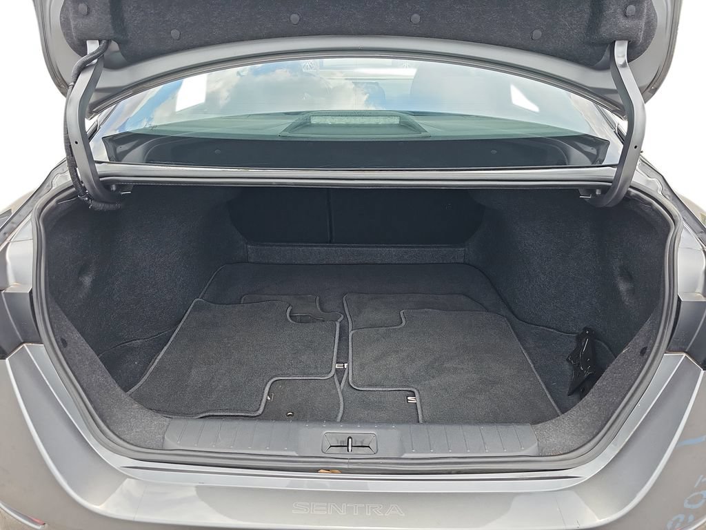 Used 2024 Nissan Sentra S FWD image 29