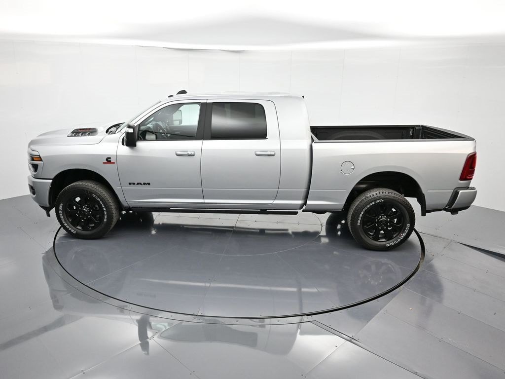 New 2026 RAM 2500 Laramie AWD/4WD image 38