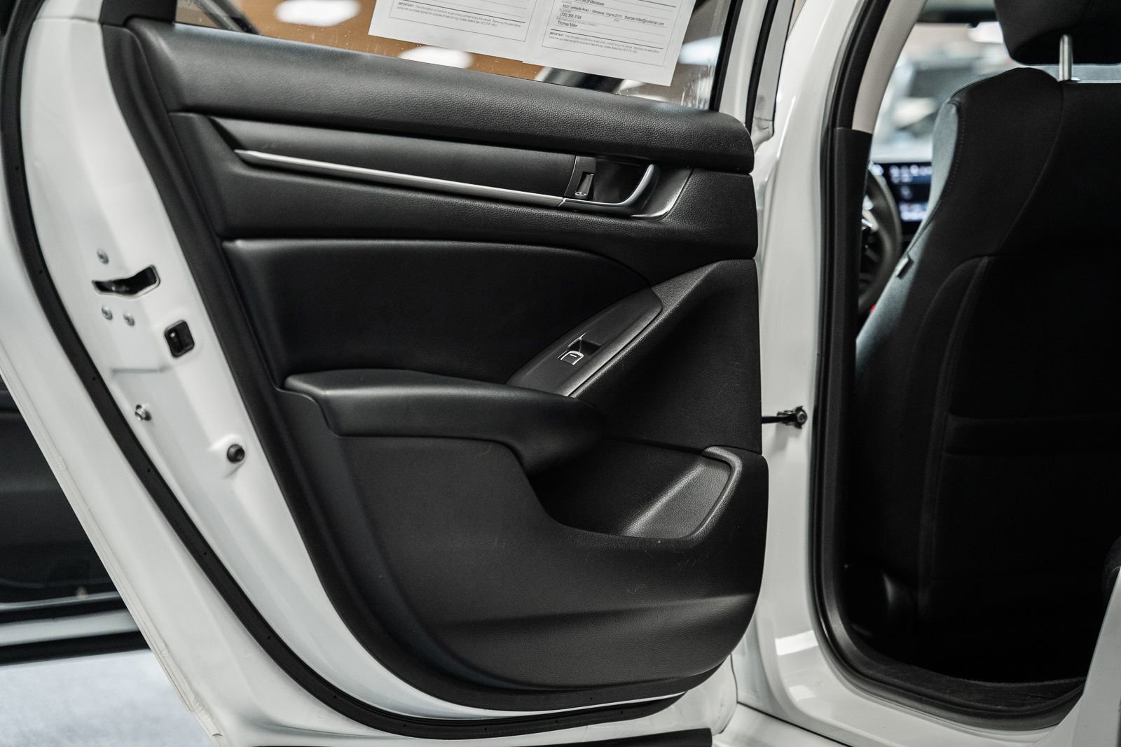 Used 2018 Honda Accord EX image 35