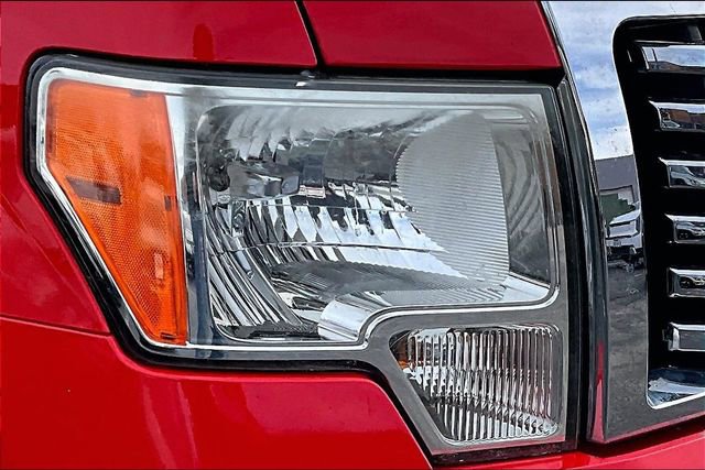 Used 2012 Ford F150 XLT w/ XLT Chrome Pkg image 25