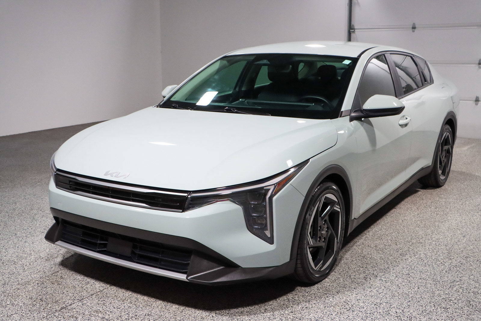 Used 2025 Kia K4 EX FWD image 29