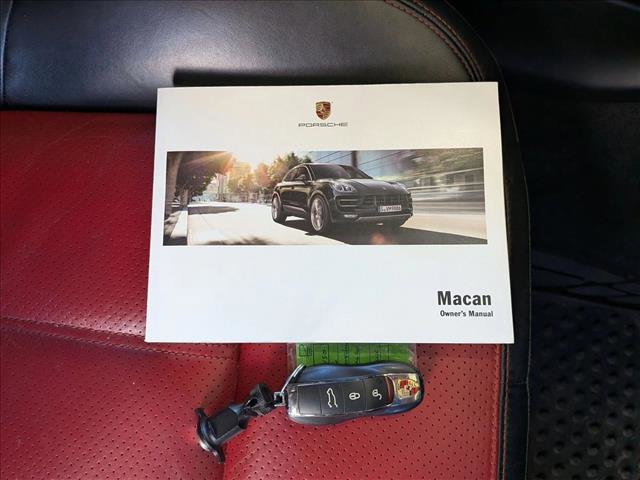 Used 2016 Porsche Macan S AWD/4WD image 25