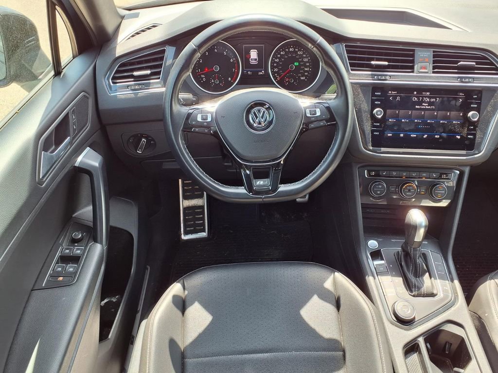 Used 2021 Volkswagen Tiguan SE R-Line AWD/4WD image 17