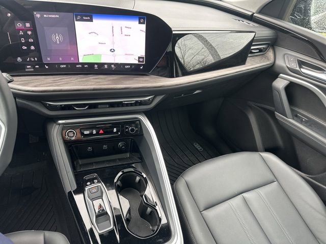 Used 2025 Audi Q5 2.0T Premium w/ Convenience Package image 12