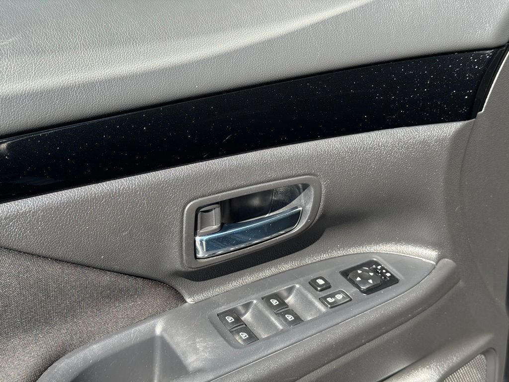 Used 2020 Mitsubishi Outlander ES AWD/4WD image 8