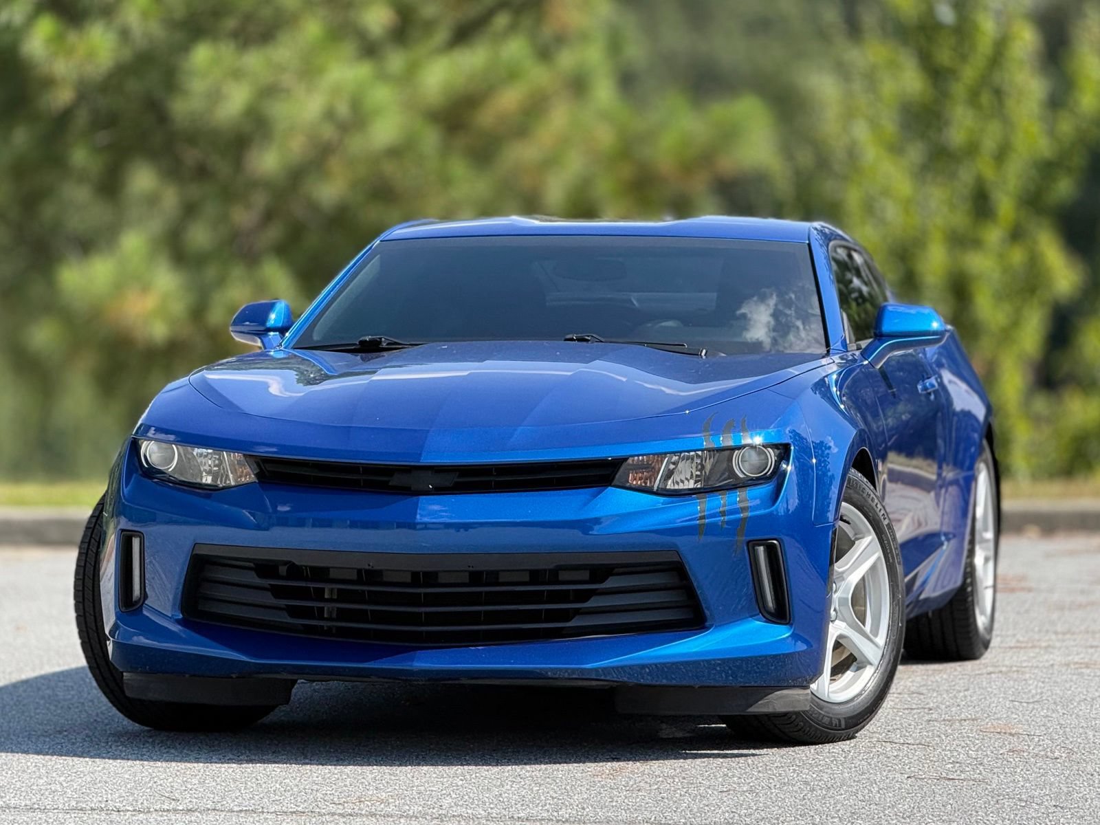 Used 2017 Chevrolet Camaro LT w/ Technology Package RWD image 2