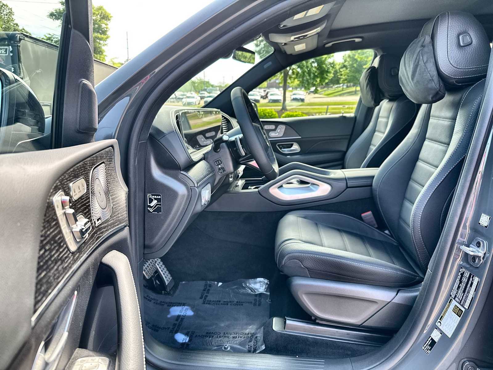 New 2026 Mercedes-Benz GLS 450 4MATIC image 2