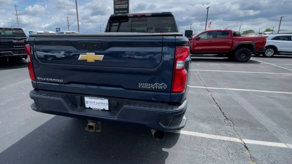 Used 2023 Chevrolet Silverado 2500 High Country w/ LPO, Hitch Package AWD/4WD image 9