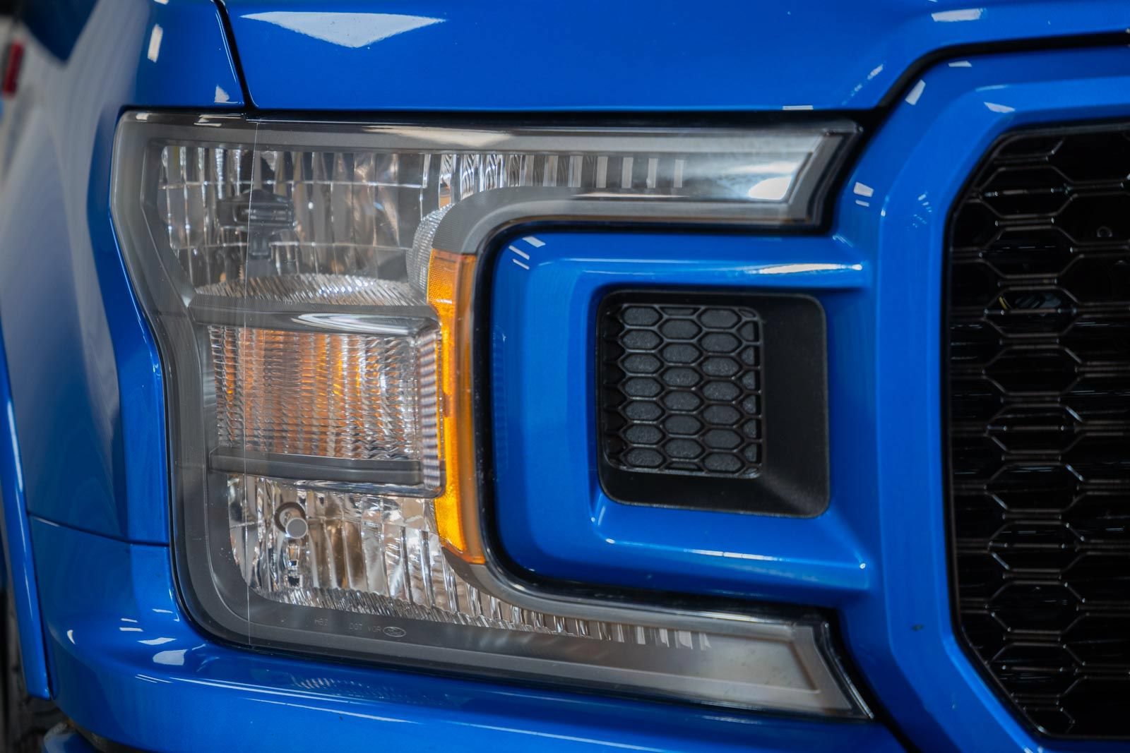 Used 2019 Ford F150 XLT w/ Equipment Group 302A Luxury AWD/4WD image 11