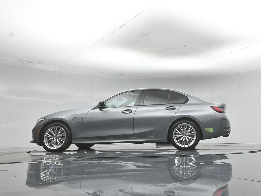 Used 2023 BMW 330e w/ Convenience Package RWD image 50