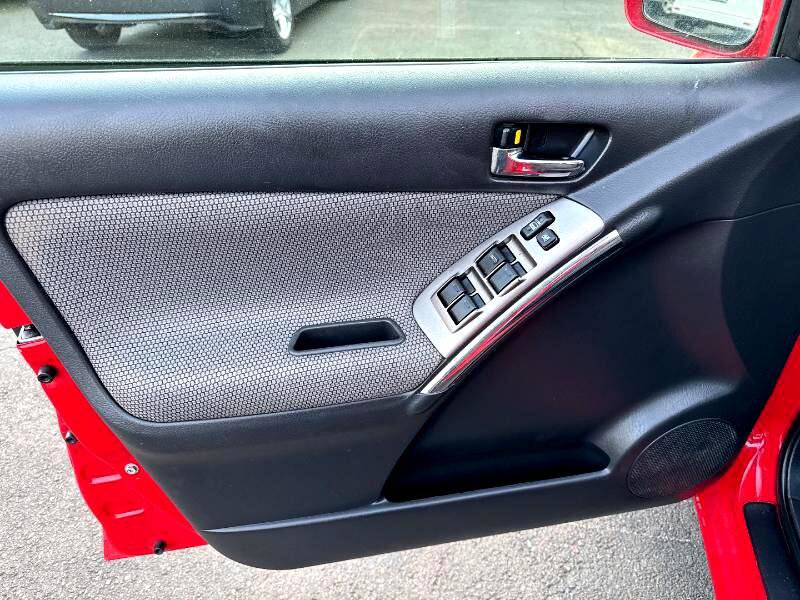 Used 2007 Toyota Matrix FWD image 11