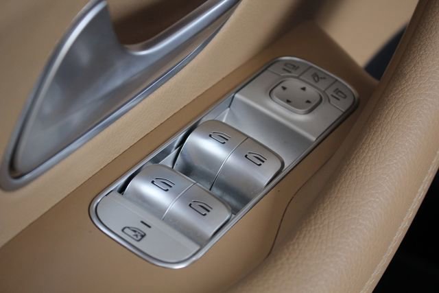 Used 2024 Mercedes-Benz GLE 350 4MATIC image 23