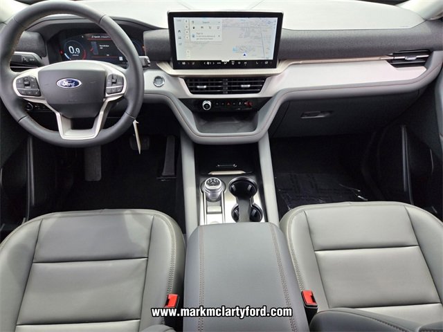 New 2025 Ford Explorer Active w/ Active Comfort Package image 9