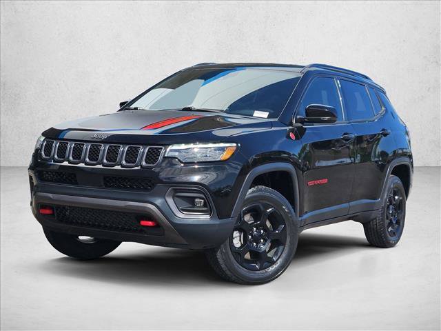 Used 2023 Jeep Compass Trailhawk w/ Trailhawk Elite Group AWD/4WD image 4