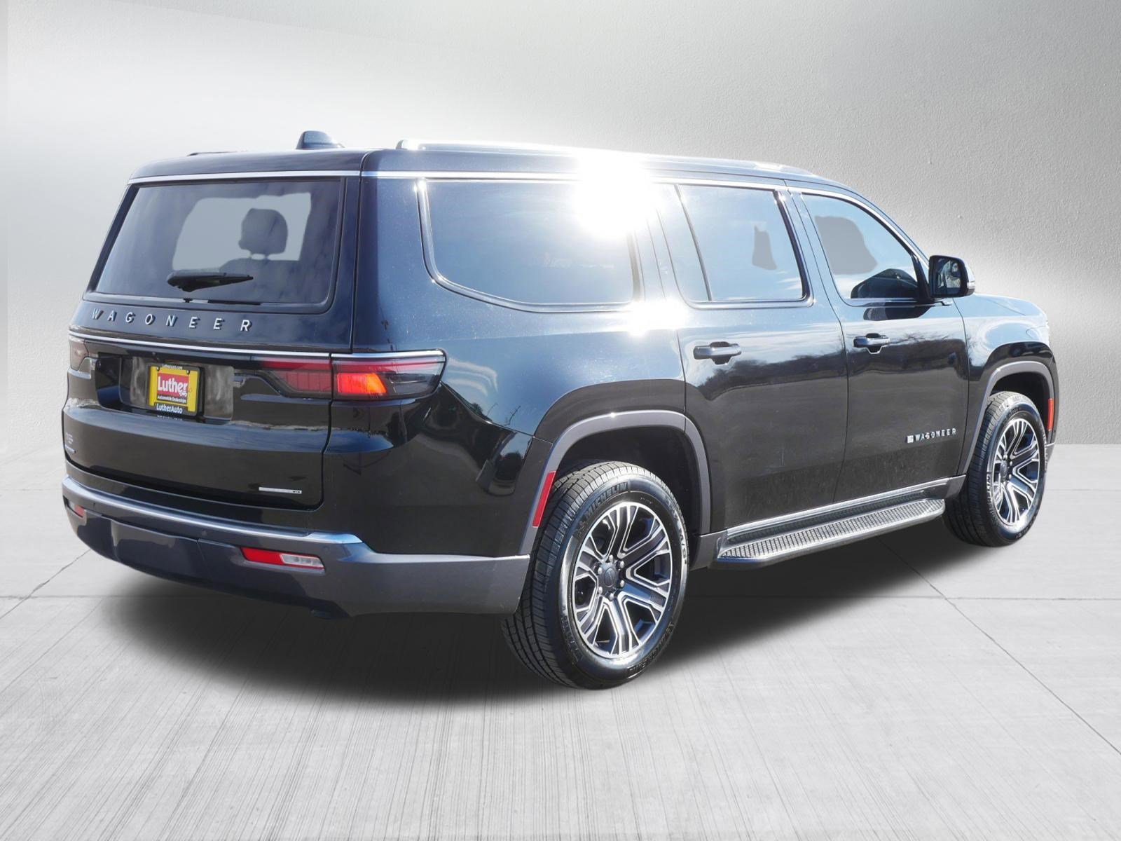 Used 2022 Jeep Wagoneer Series III image 7