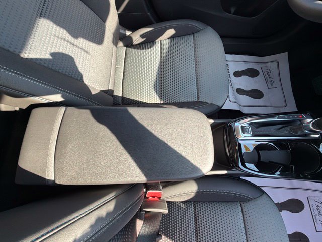 New 2026 Chevrolet Trax LT w/ Sunroof Package FWD image 25