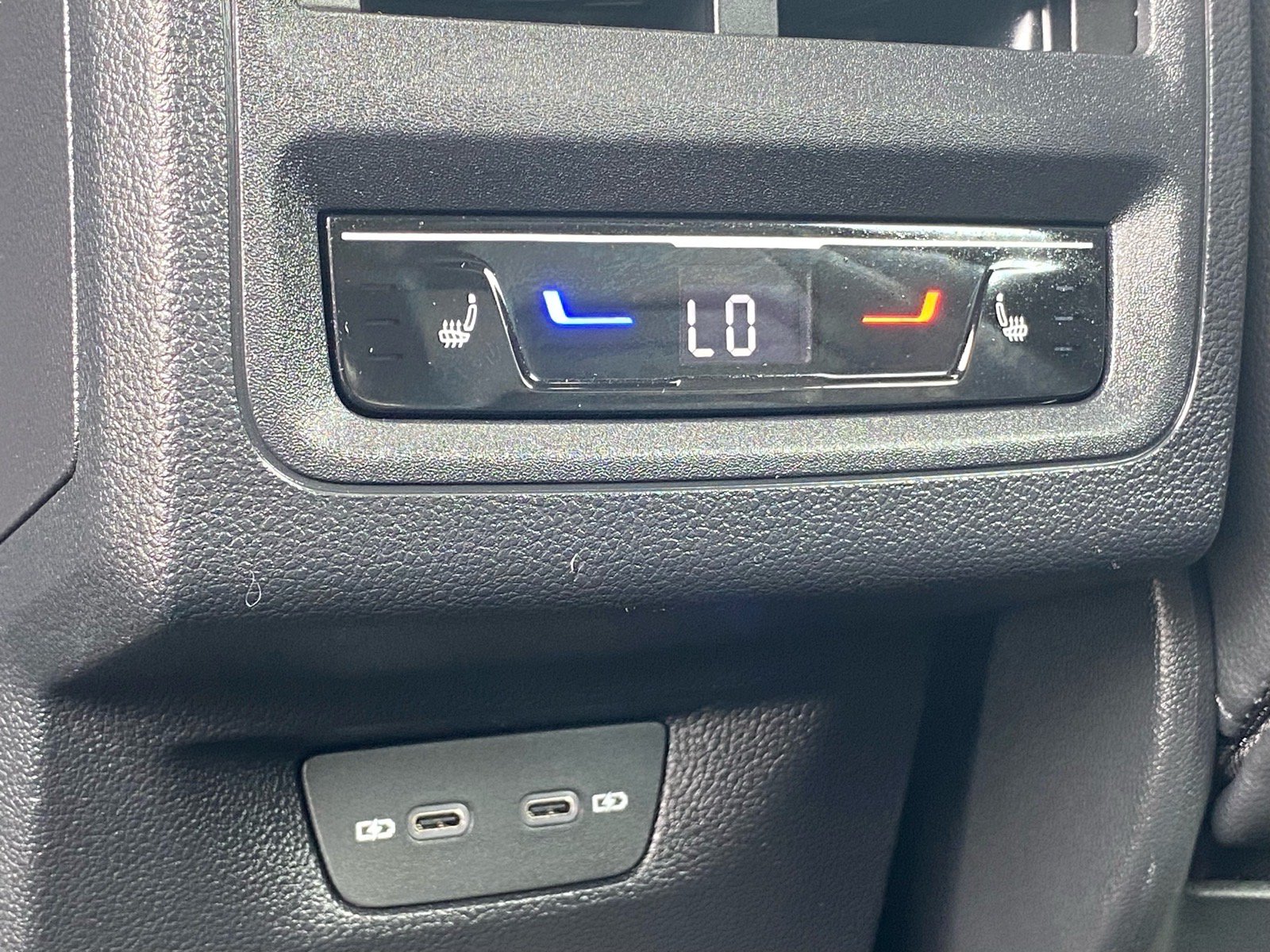 Certified 2024 Volkswagen GTI Autobahn FWD image 23