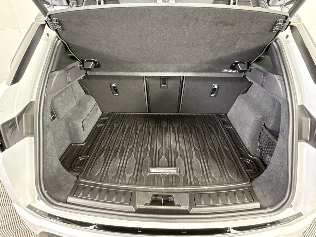 Used 2025 Land Rover Range Rover Evoque S image 27